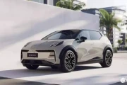 ZEEKR X获Euro NCAP双奖：最佳小型SUV&电动车