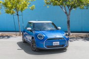 快乐无穷：2024款MINI Cooper SE