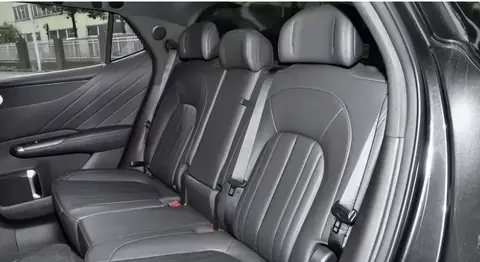 后排放倒能装多少？实测E07的载物扩展能力