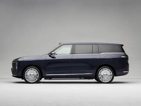 “岑村揽胜”出道，新车同质化这么高，你我都有锅